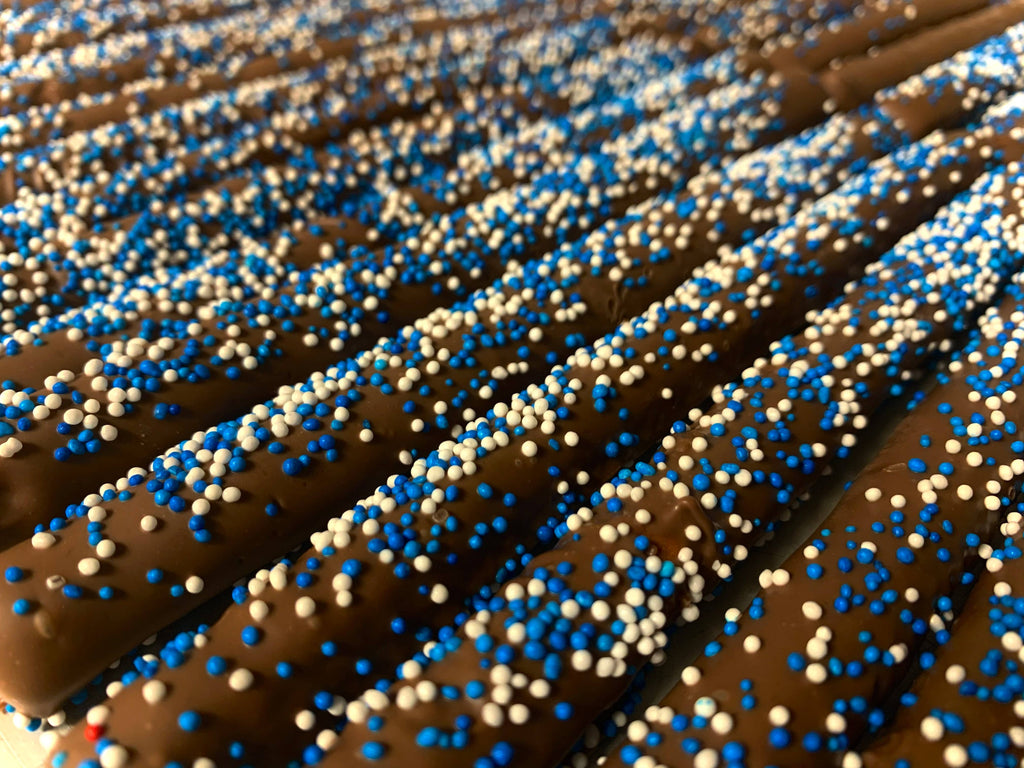 Pretzel Rods - 2 PK - Milk Chocolate w/ Customized Color