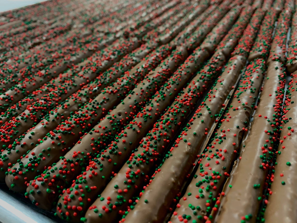 Pretzel Rods - 2 PK - Milk Chocolate w/ Customized Color