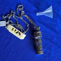 VIAL NECKLACE