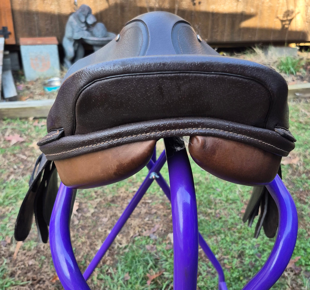 Used 16" Close Contact Saddle