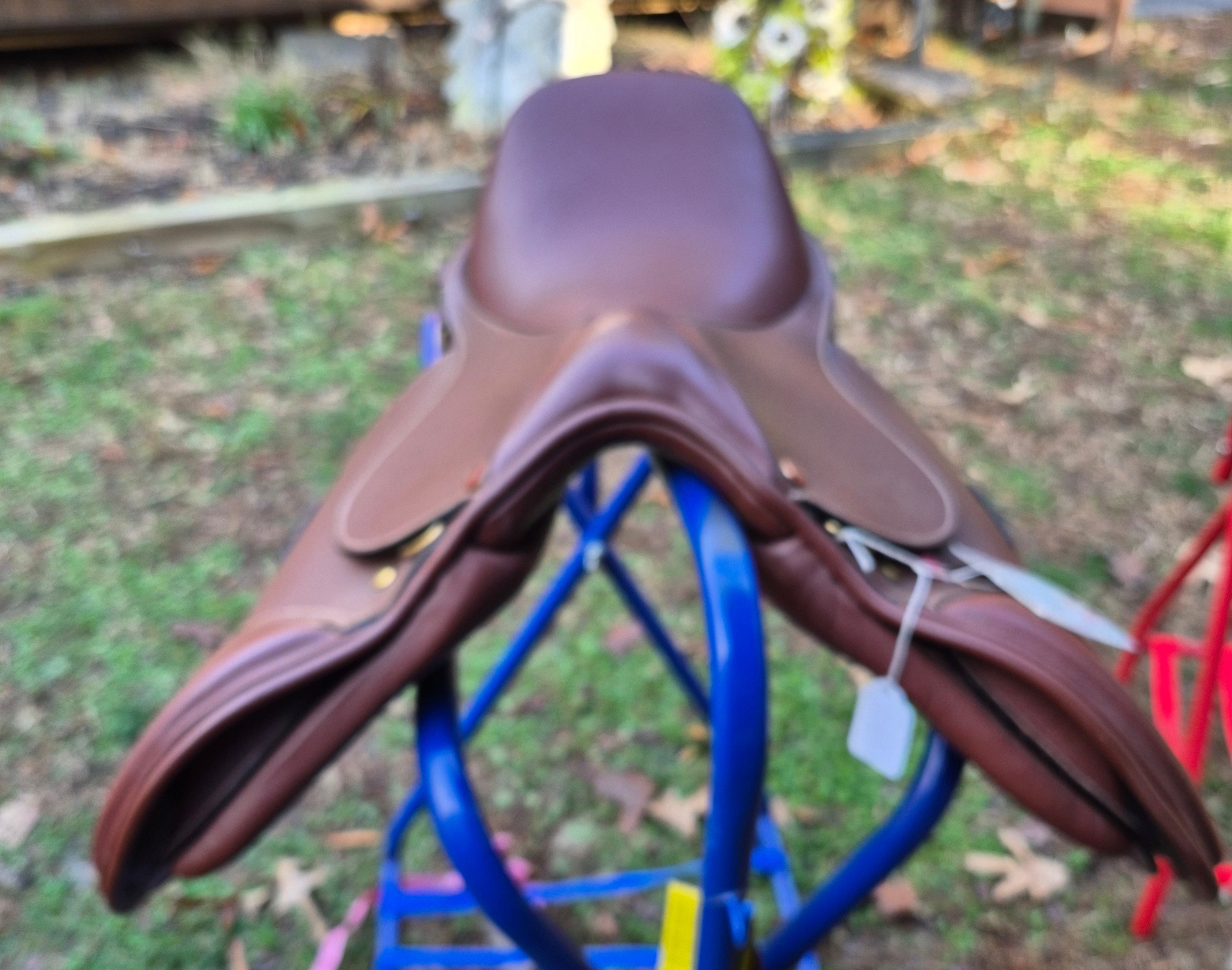 NWT Kincade 15" Close Contact Saddle
