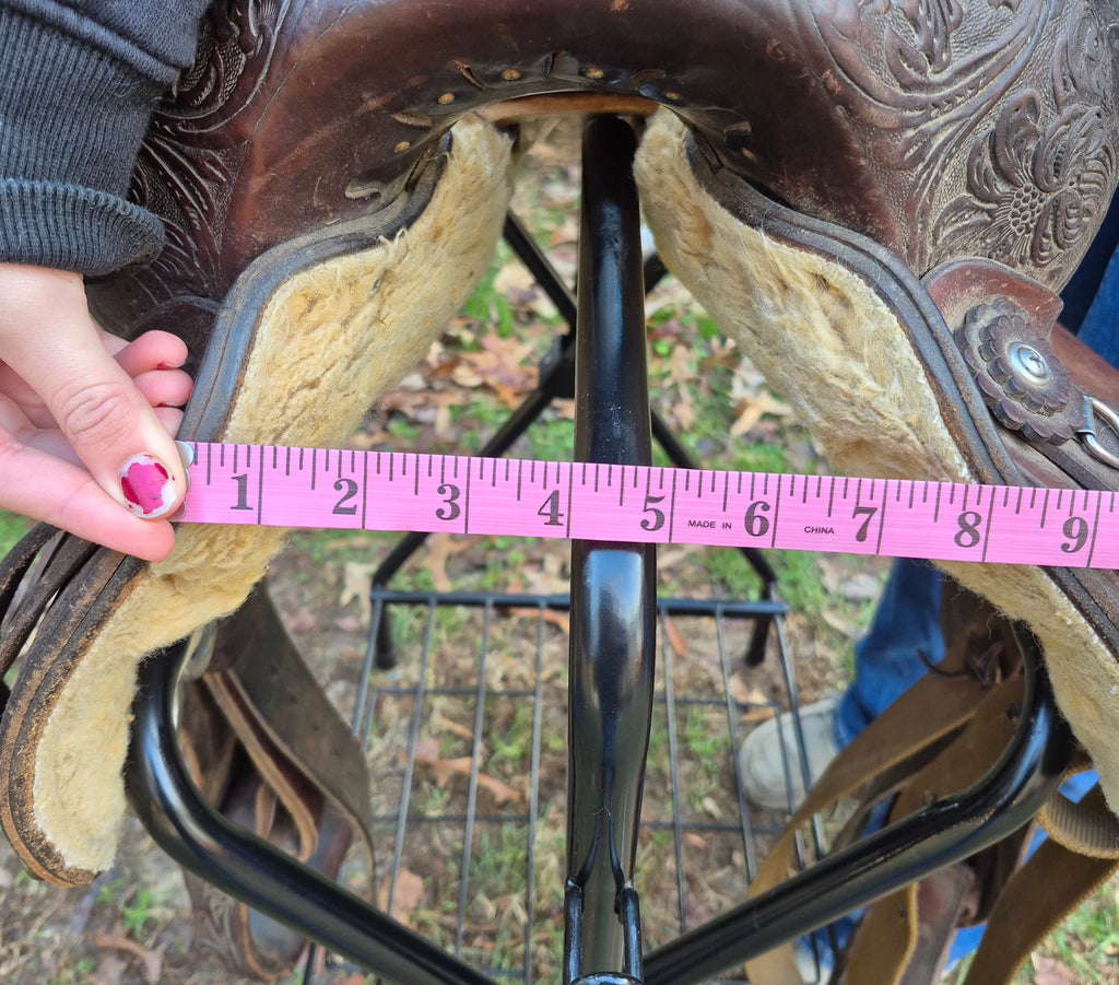 Used Circle Y 16" Western Saddle