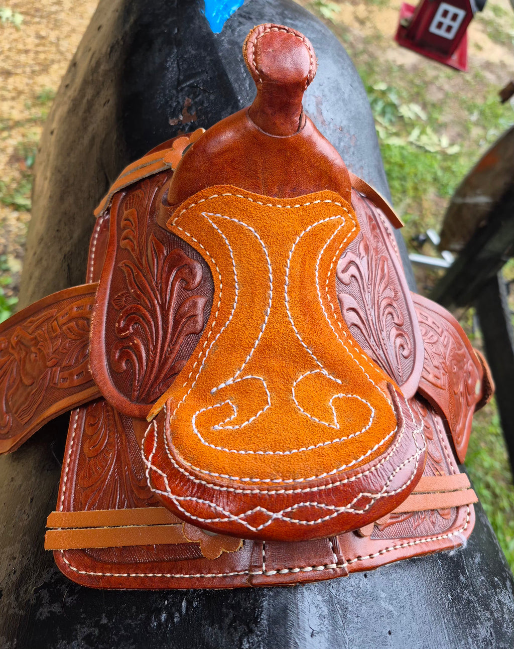 Hand Tooled Leather 5" Western Saddle (DISPLAY PURPOSES)