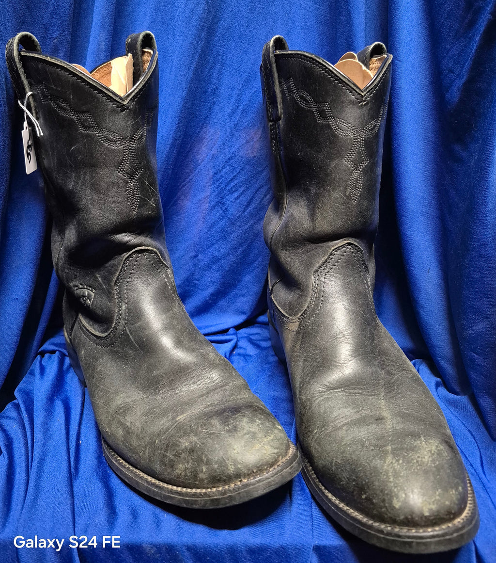 Ariat (men's) style #14501 Heritage Roper Boots size 9.5