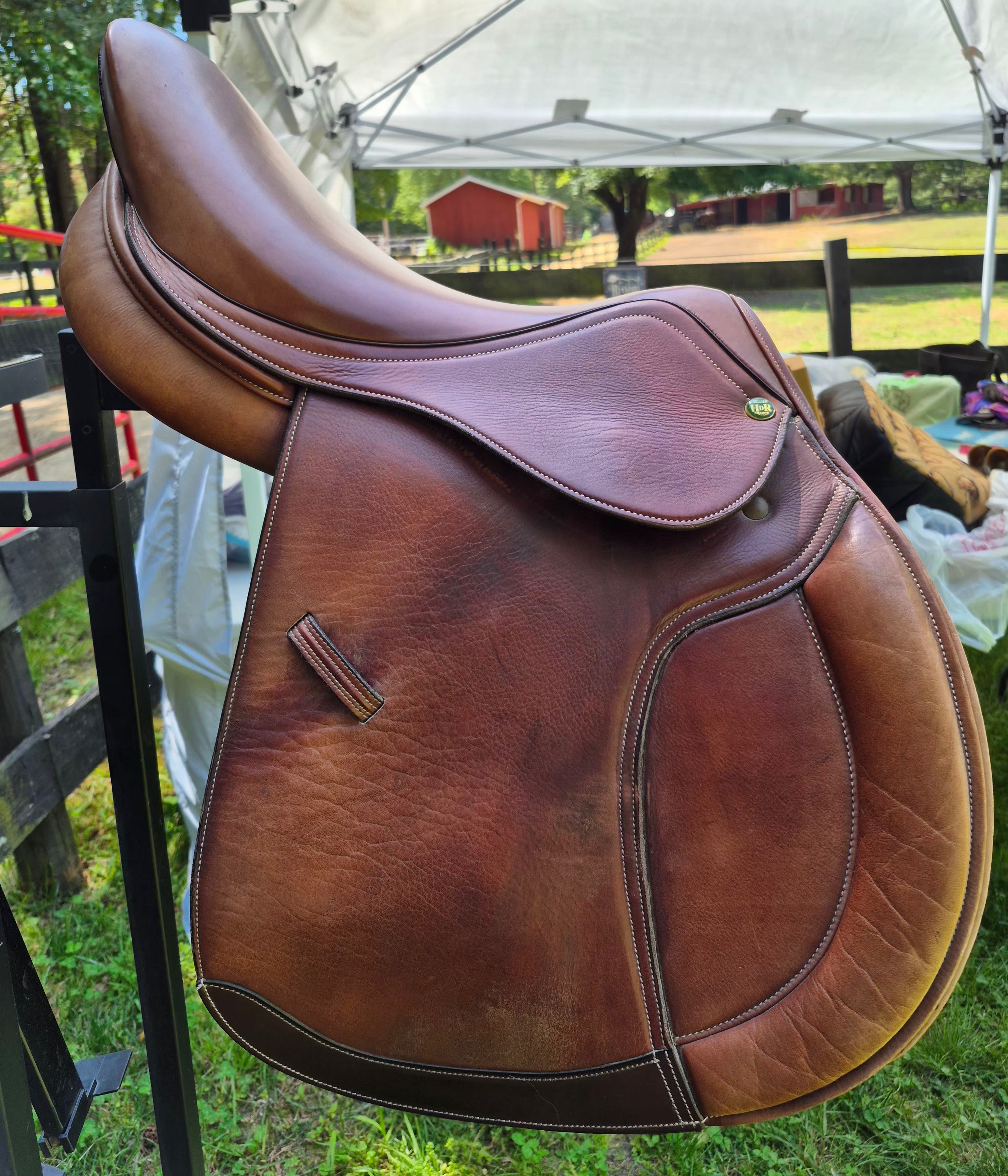 HDR Close Contact Saddle 16.5"