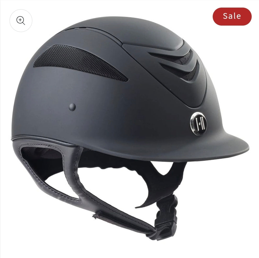 One K Defender Jr. Helmet