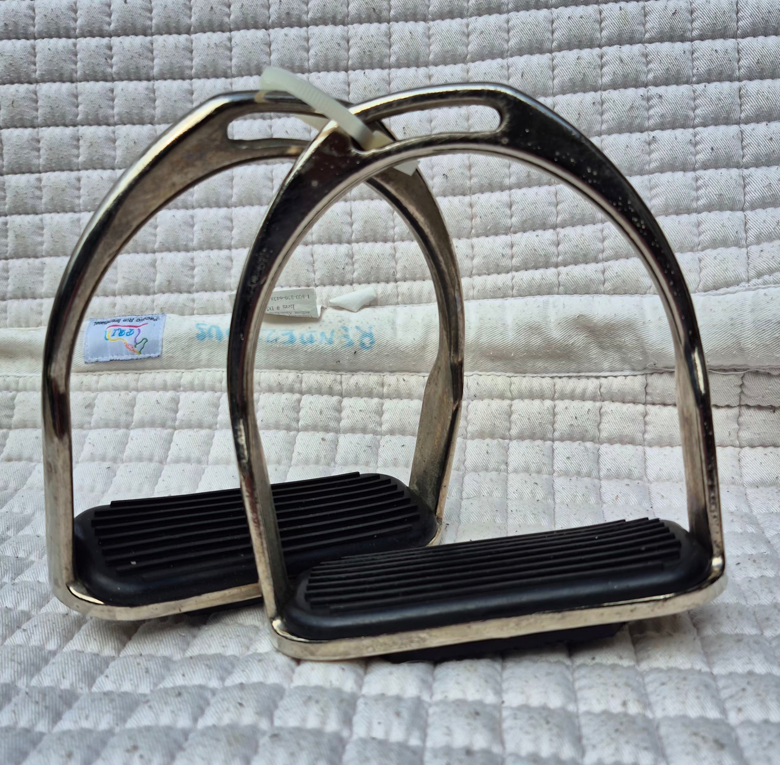 Iron stirrups 4.5"