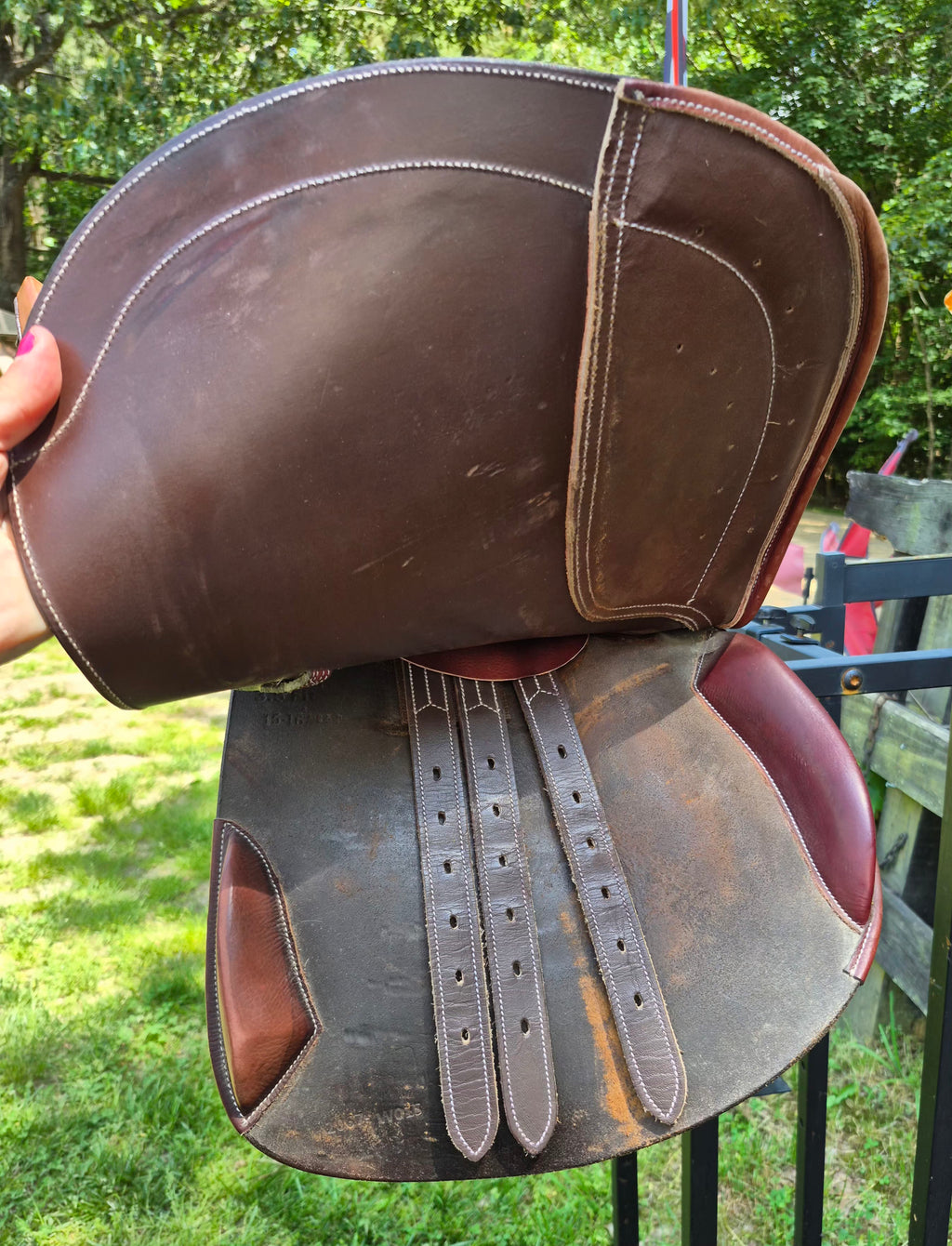 HDR Close Contact Saddle 16.5"