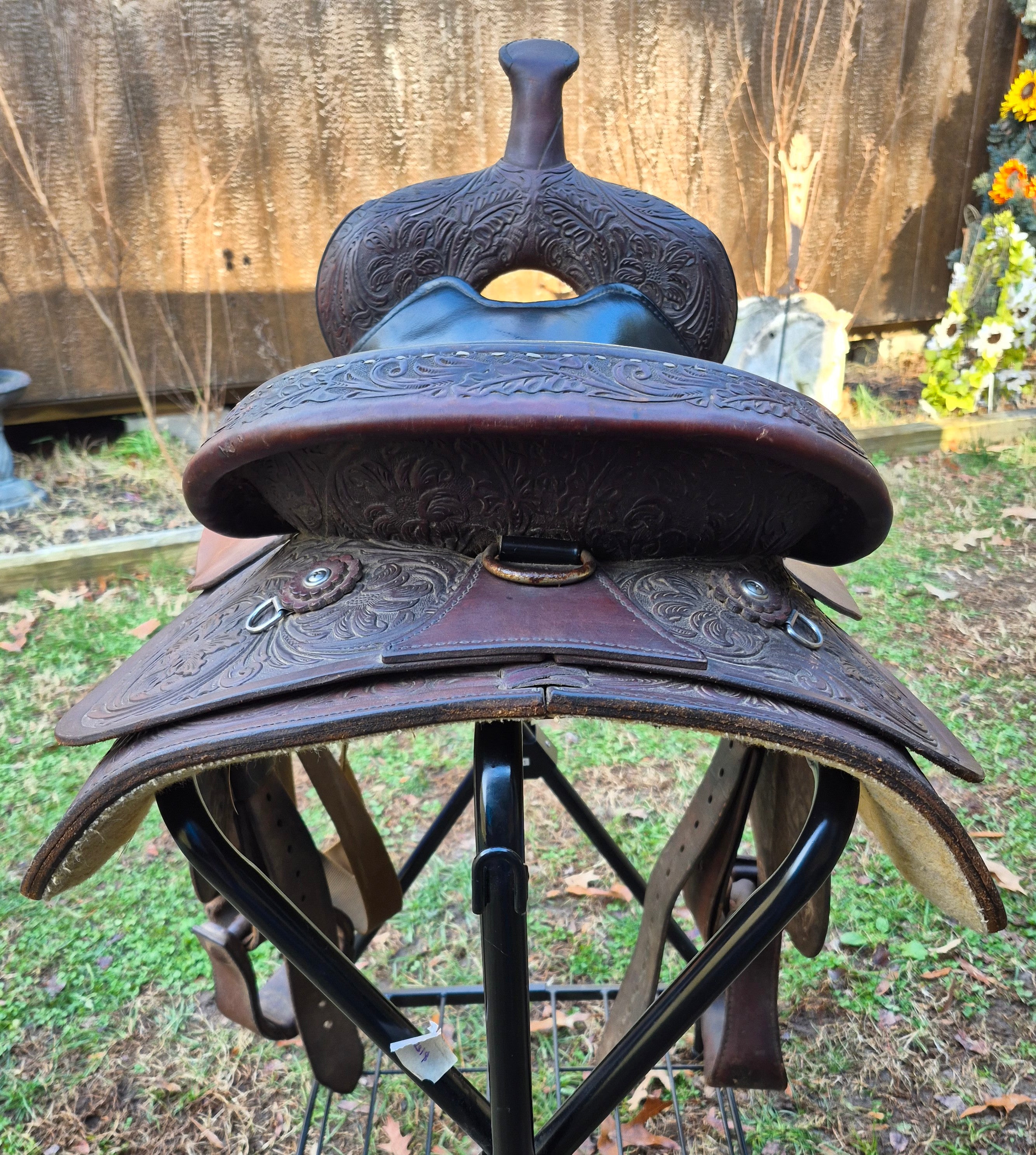 Used Circle Y 16" Western Saddle