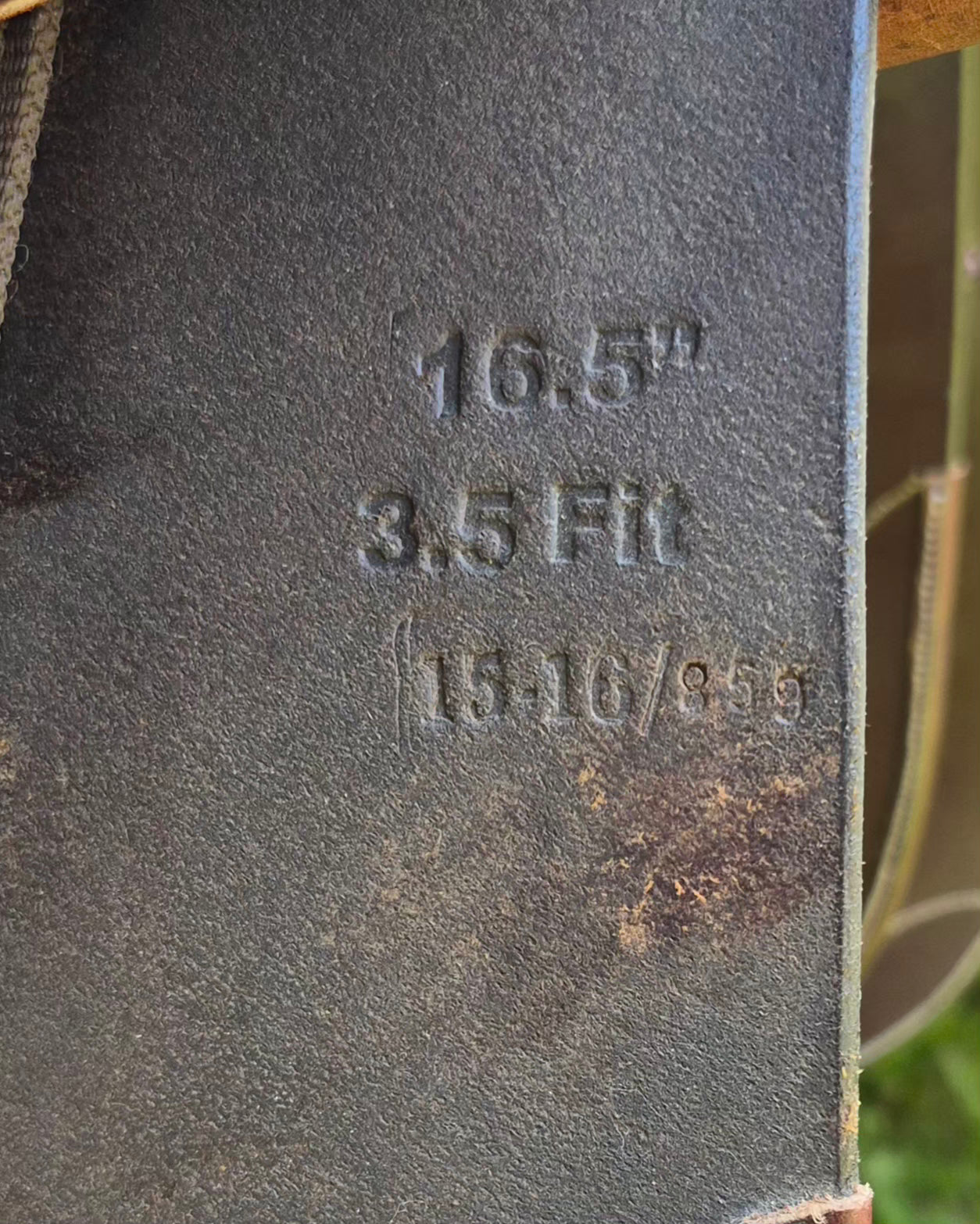 HDR Close Contact Saddle 16.5"