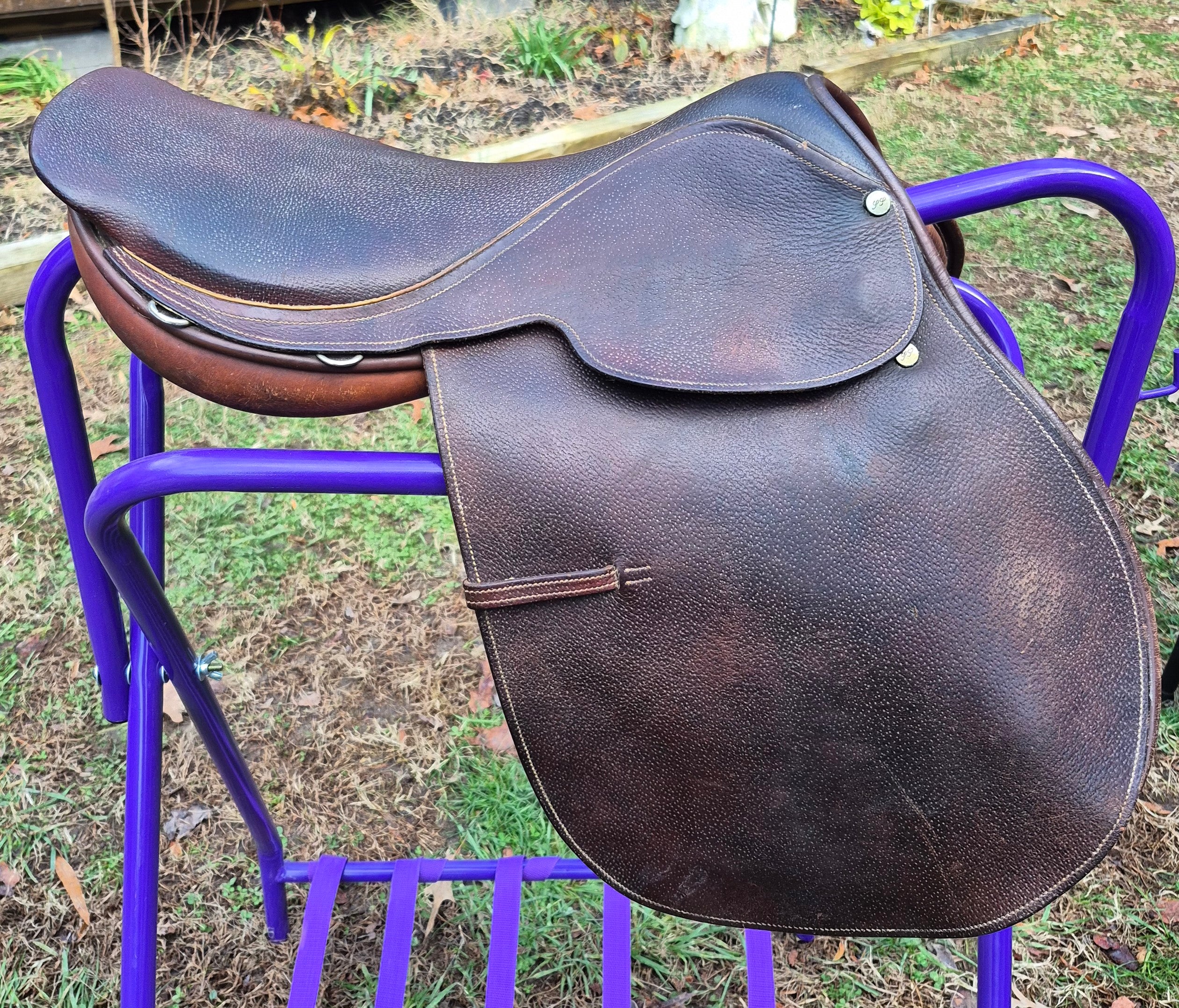 Used Phase Four 16" Close Contact Saddle