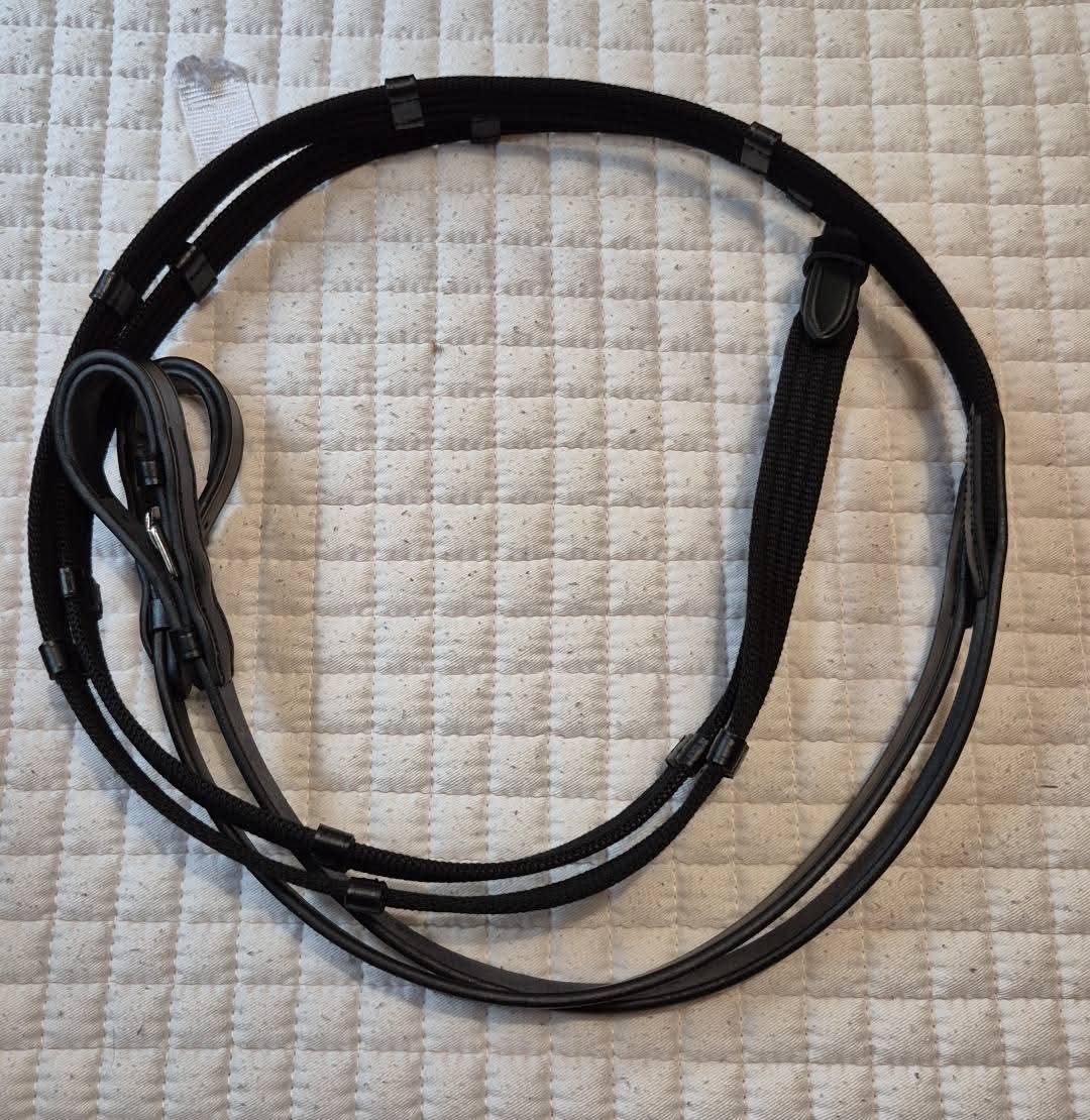 HDR Dressage Bridle with reins