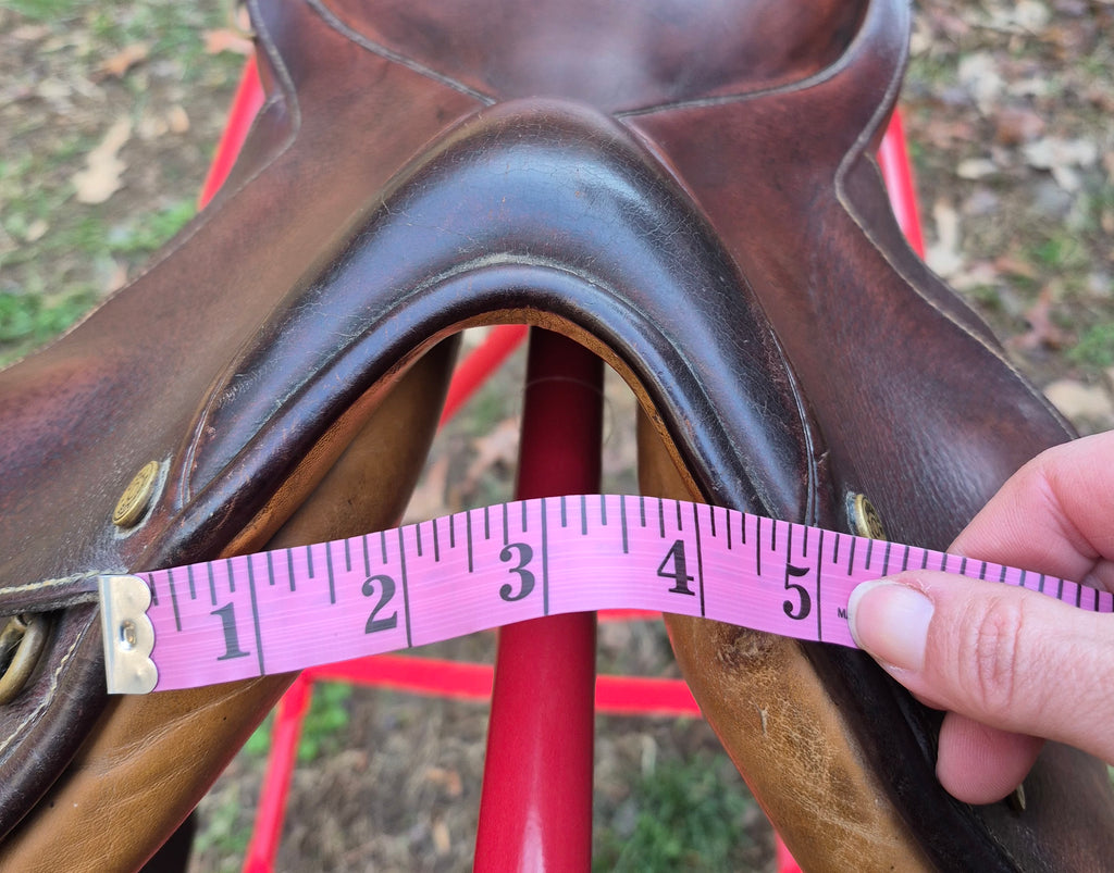 Used Collegiate 15" Close Contact Saddle