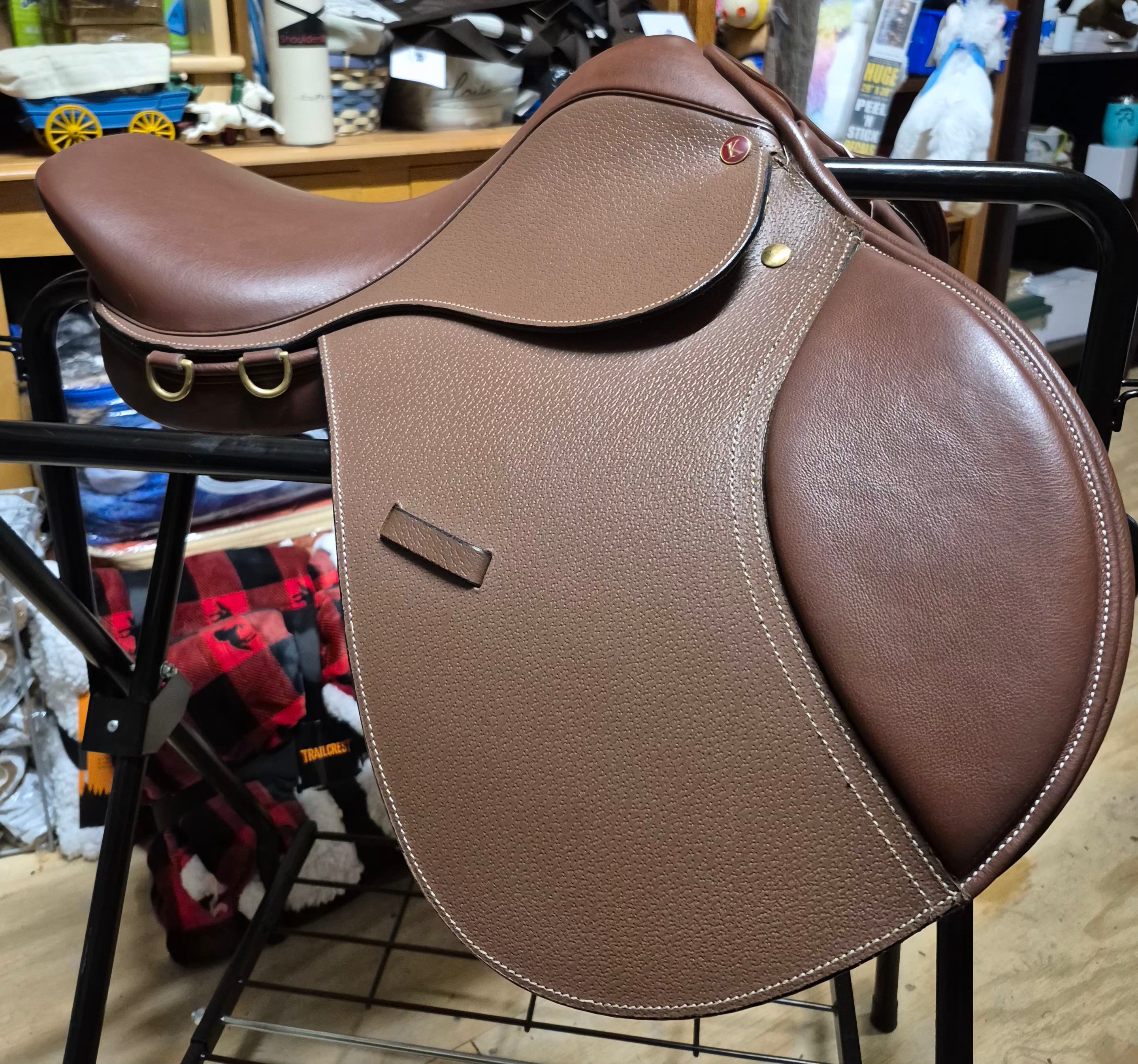 NWT Kincade Close Contact Saddle 16.5" W