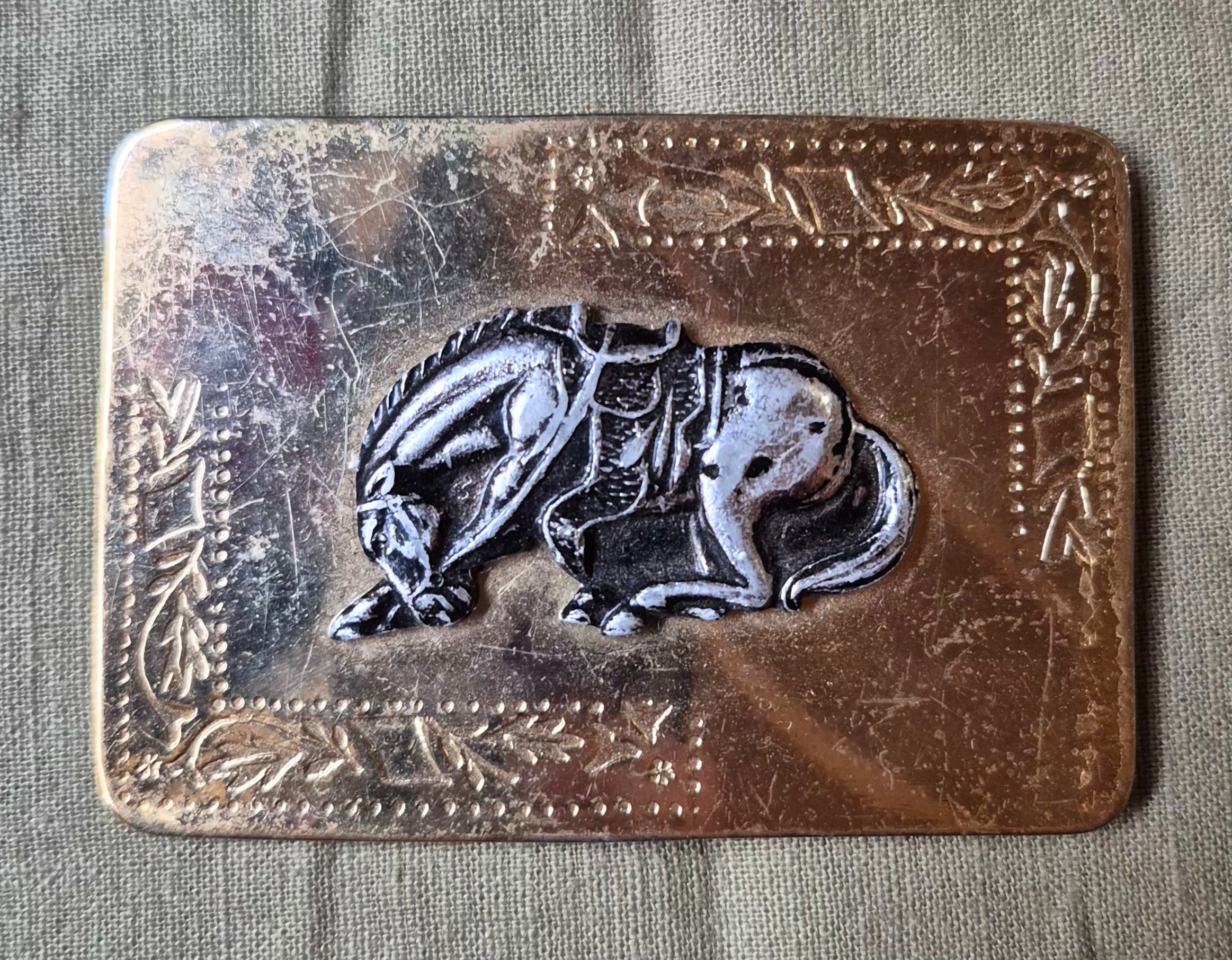 Bowing Western Horse Belt Buckle