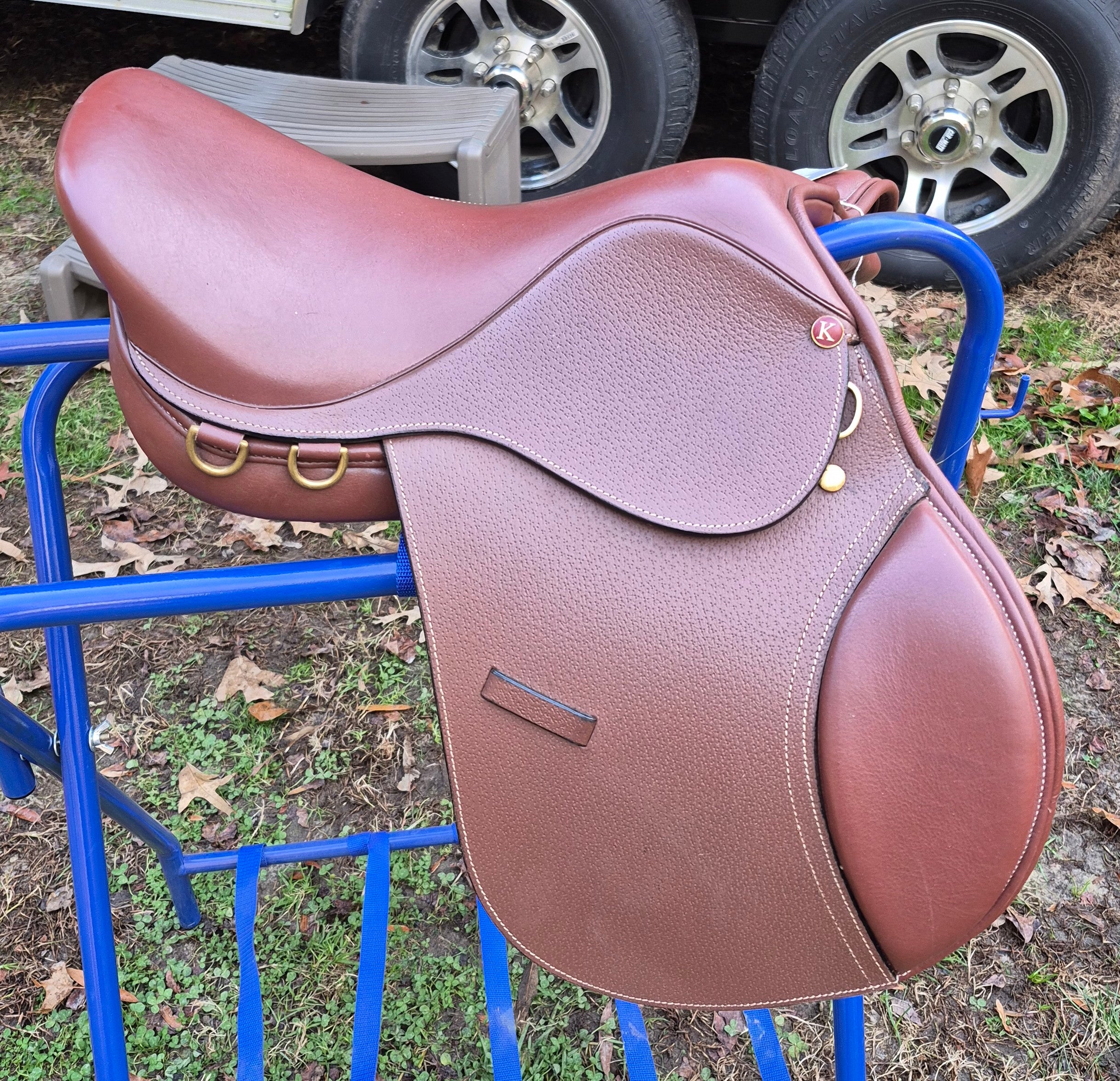 NWT Kincade 15" Close Contact Saddle
