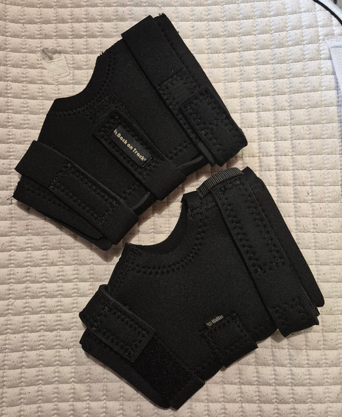 Back on Track Therapeutic Hock Boots