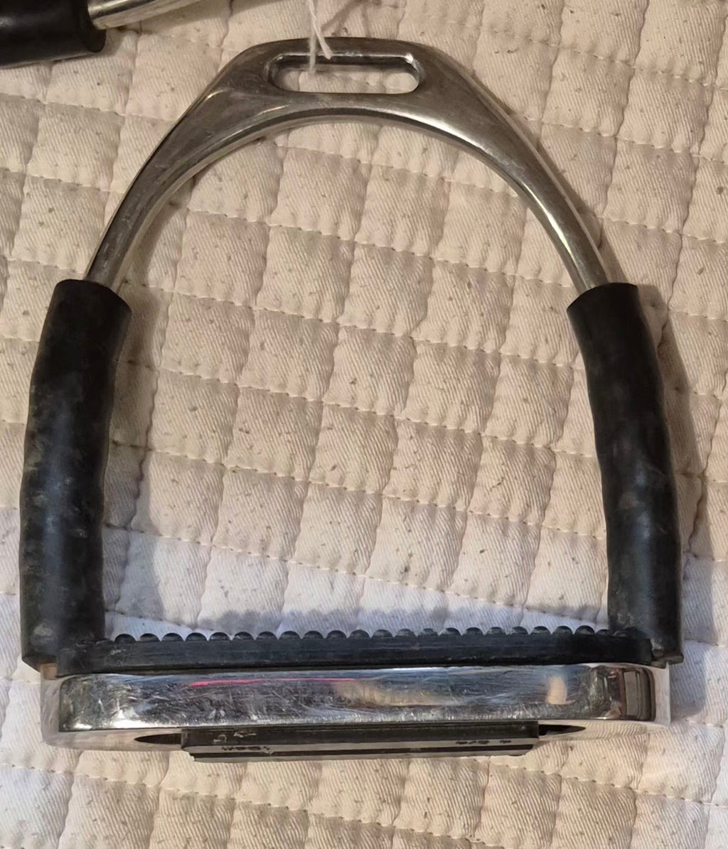 Herm Sprenger jointed stirrups 5"