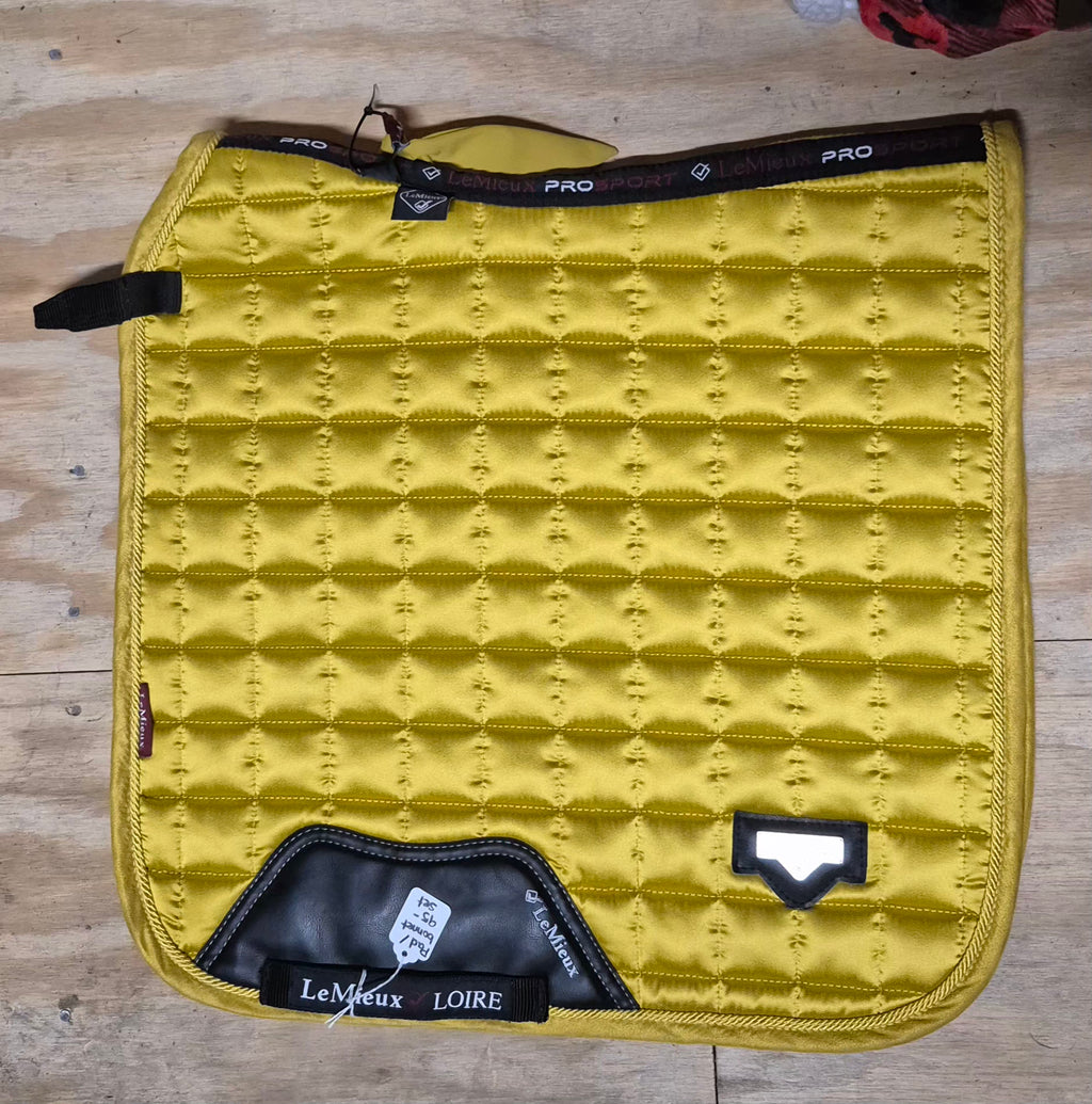 LeMieux Satin Dressage Pad/Bonnet Set (Dijon)