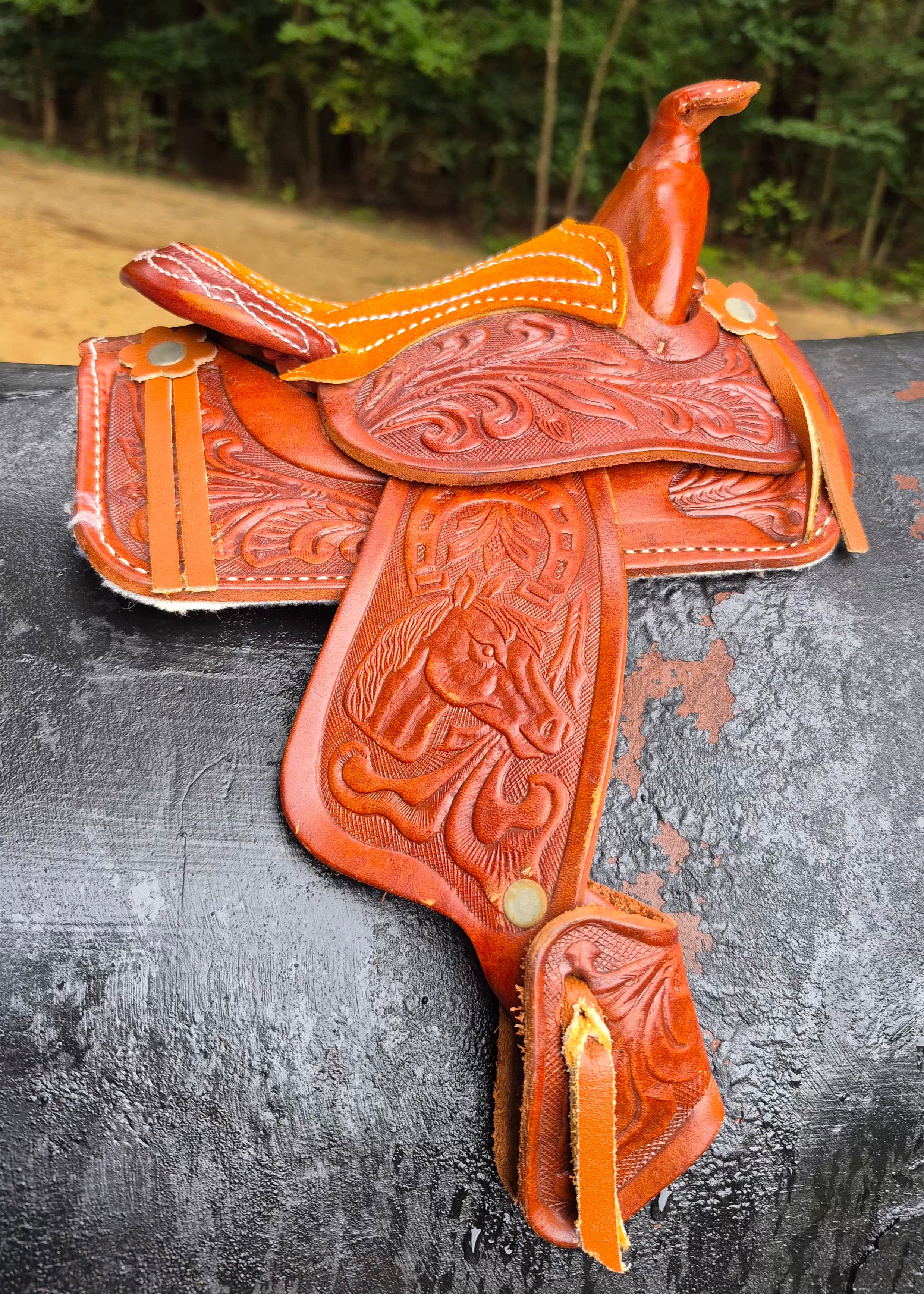 Hand Tooled Leather 5" Western Saddle (DISPLAY PURPOSES)