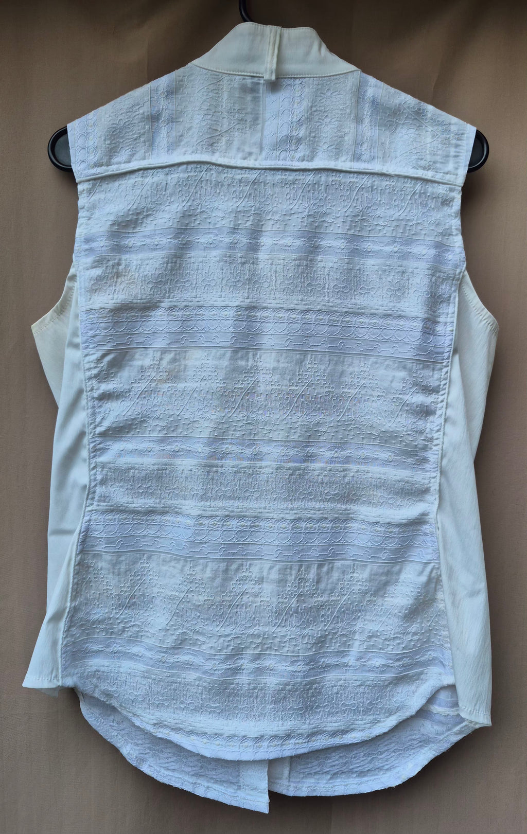 Arista Sleeveless Shirt
